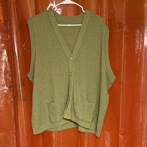 Green Sleeveless Women's Sweater Vest